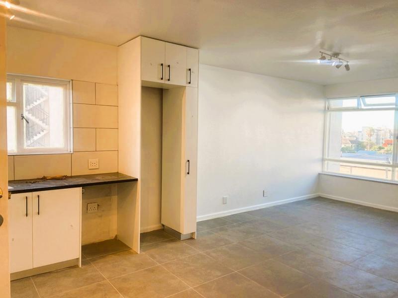 To Let 0 Bedroom Property for Rent in Sea Point Western Cape